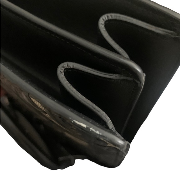 Gucci Convertible Gusset Tote
Arabesque GG Coated Canvas... - Picture 12 of 12